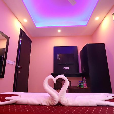 Suites Admiral Delhi Airport New Delhi Eksteriør bilde