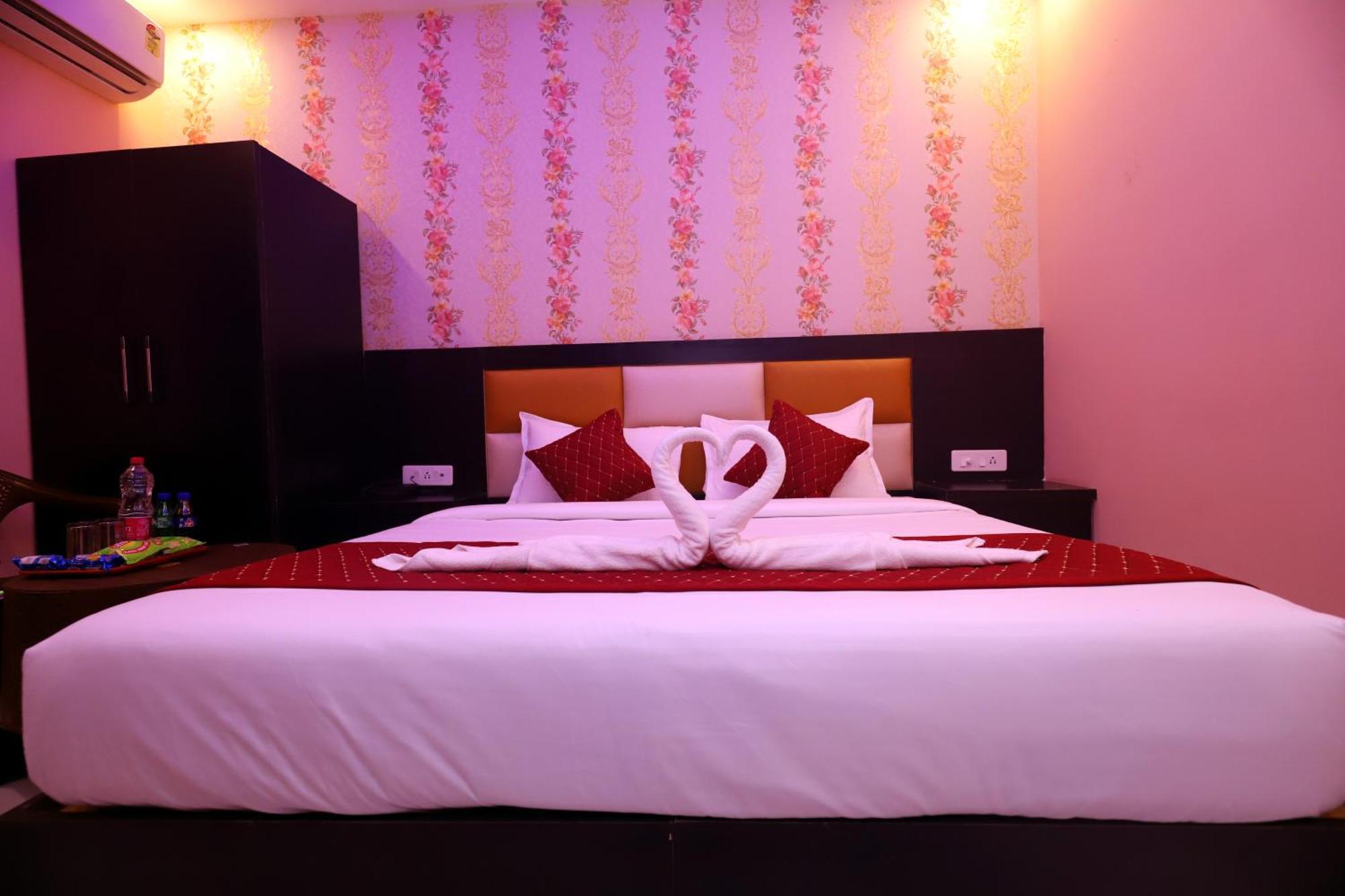 Suites Admiral Delhi Airport New Delhi Eksteriør bilde