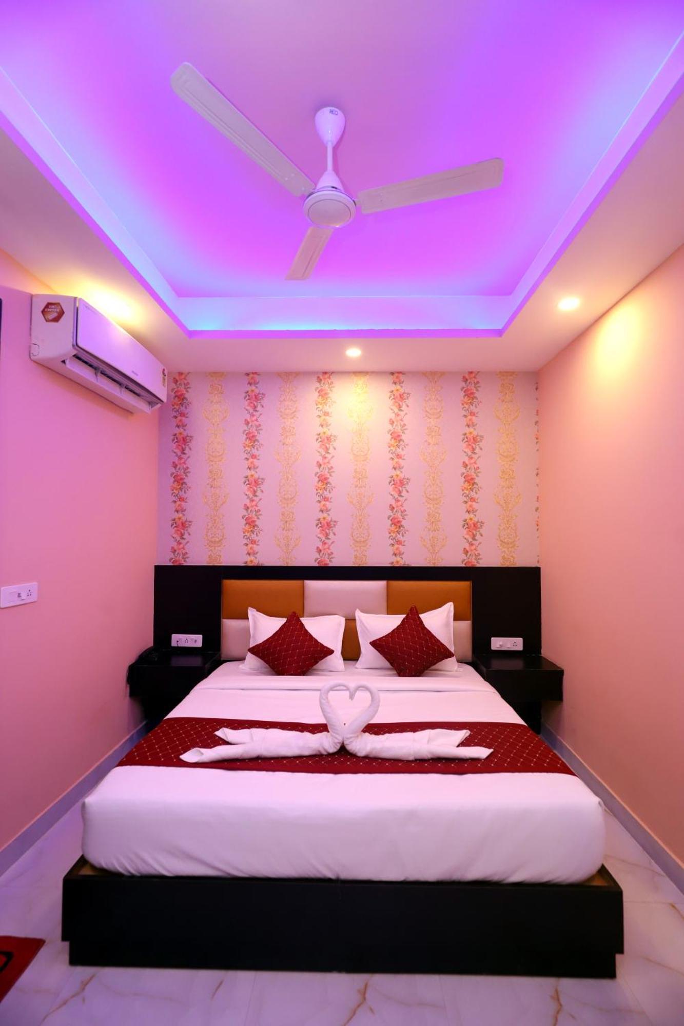 Suites Admiral Delhi Airport New Delhi Eksteriør bilde